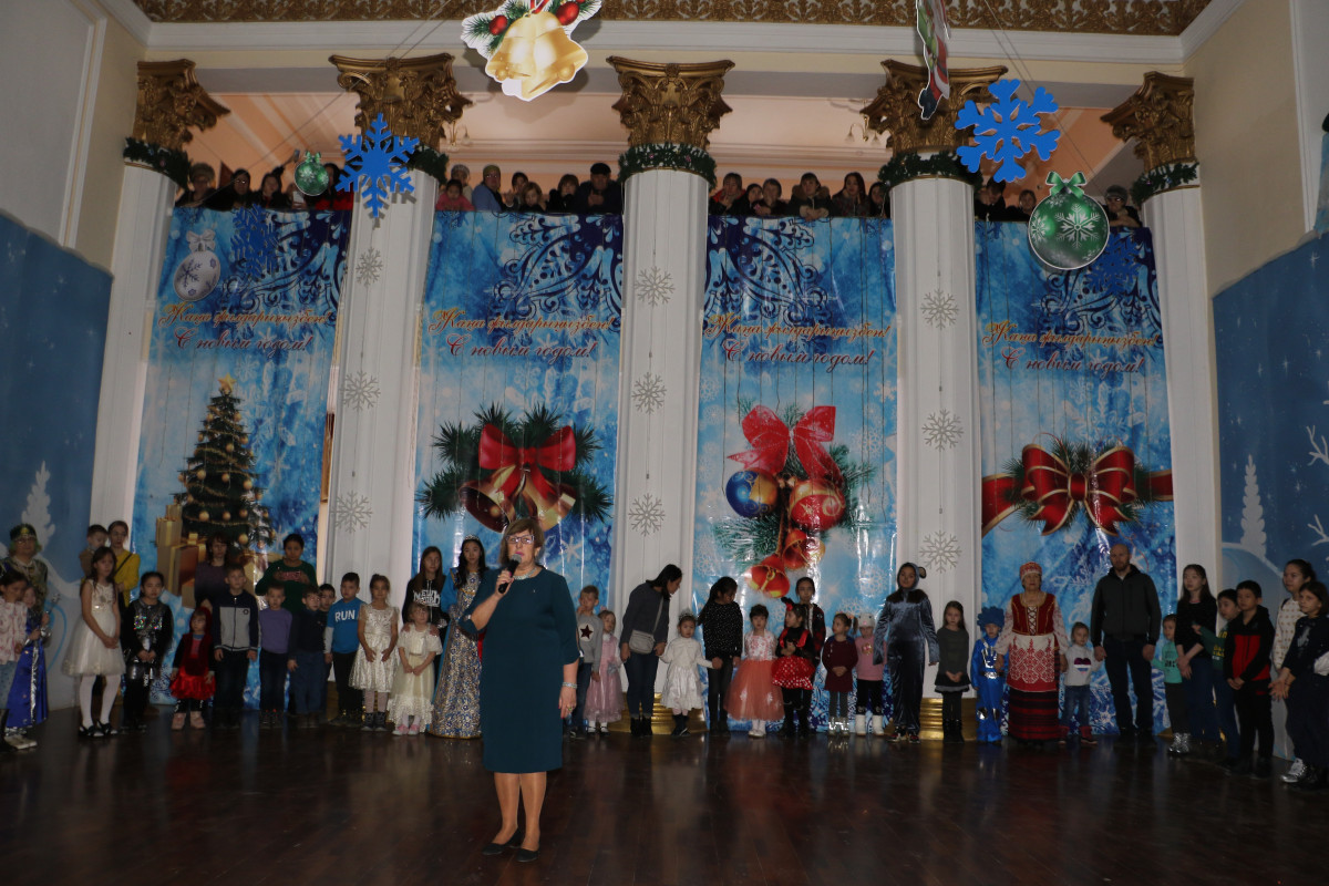 800 children received presents in Kyzylorda