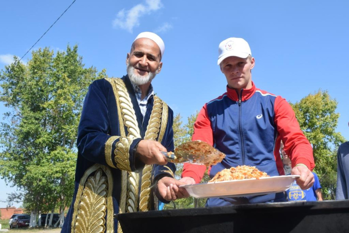 Қостанайдың тәжік-өзбек этномәдени бірлестігі балалар ауылының тәрбиеленушілеріне мереке сыйлады