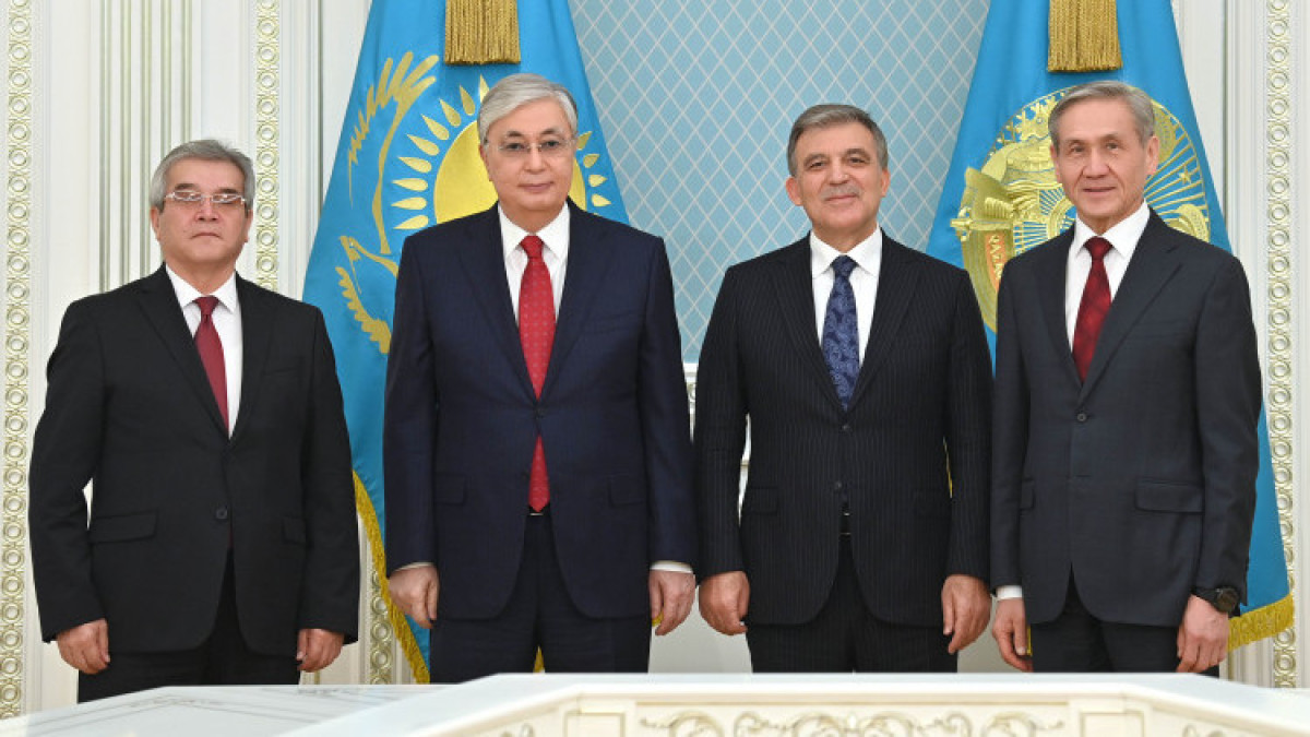 Tokayev meets with CA Media Forum participants