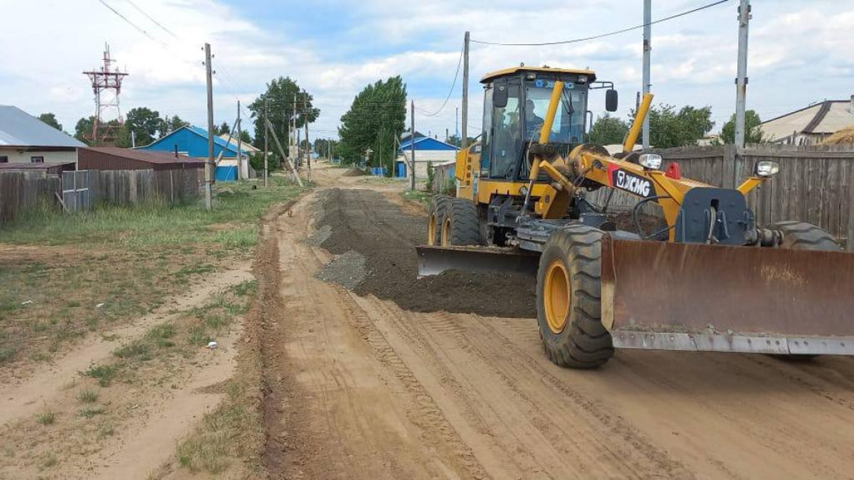 В области Абай благоустраивают села в рамках проекта «Ауыл - Ел бесігі»