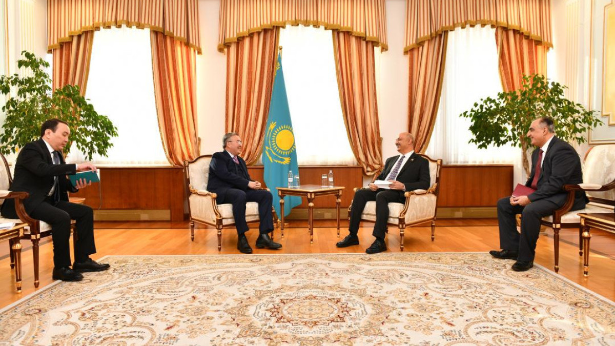 Kazakh FM meets with Ambassador of Sultanate of Oman