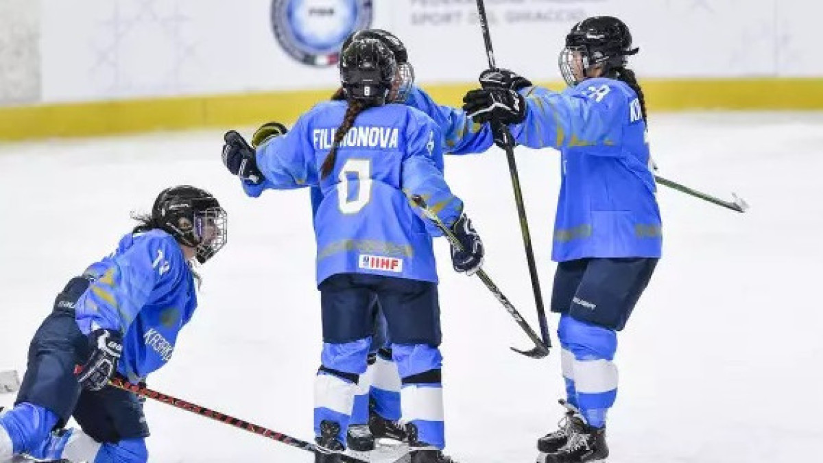 Kazakh women's ice hockey team topped world championship standing