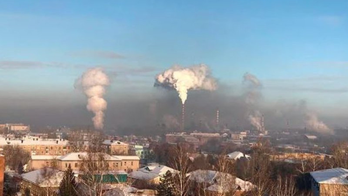 Какие вредные вещества выявили в воздухе Усть-Каменогорска, рассказали в "Казгидромет"