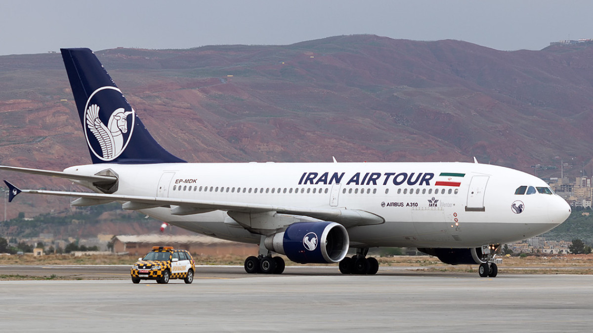 Aktau takes its first charter flight from Tehran