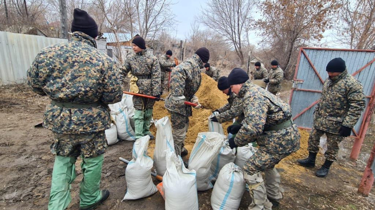 Қарғалы өзенінің су деңгейі көтерілді: Ақтөбеде 100-ге жуық адам эвакуацияланды