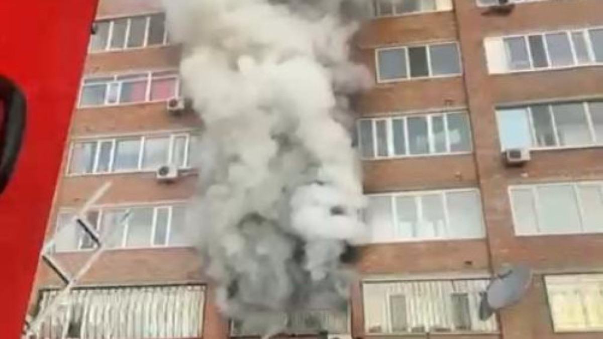 Residents of ten-story building evacuated due to fire In Ust-Kamenogorsk