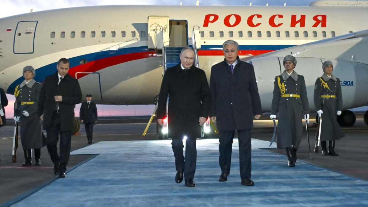 Putin arrives in Astana