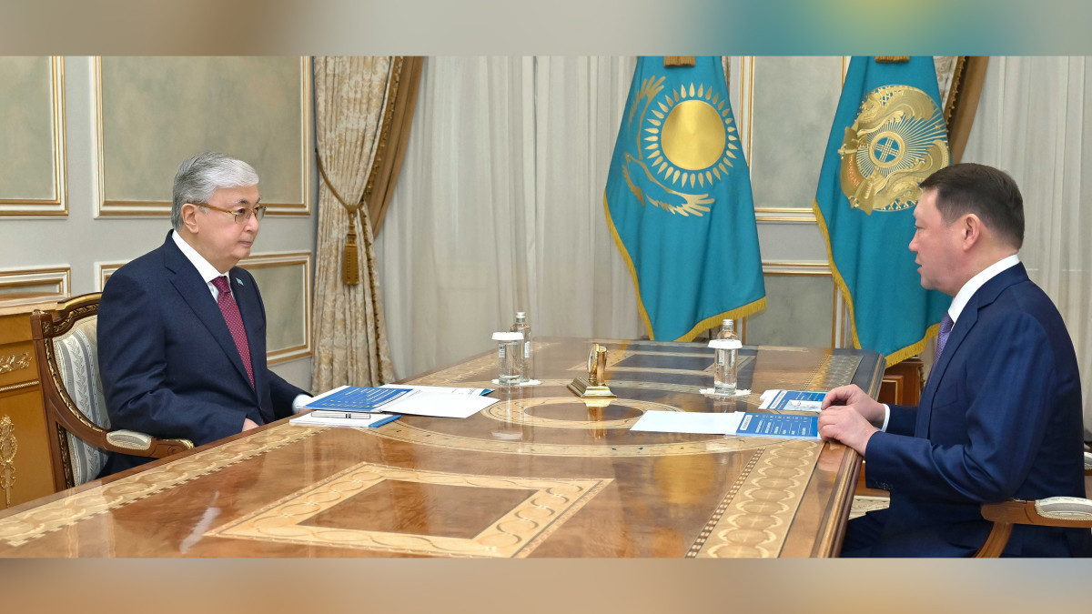 President Tokayev receives akim of Kostanay region