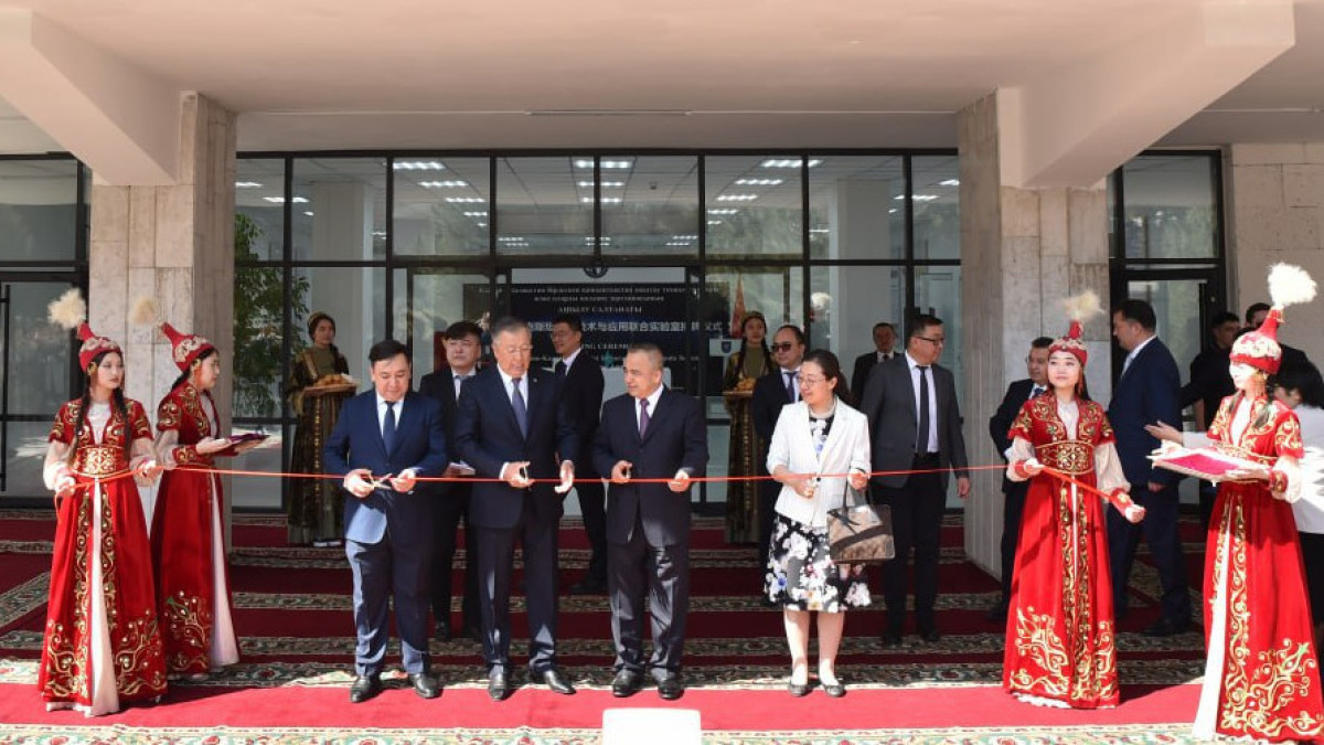 Unique environmental laboratory in CA opened at KazNU