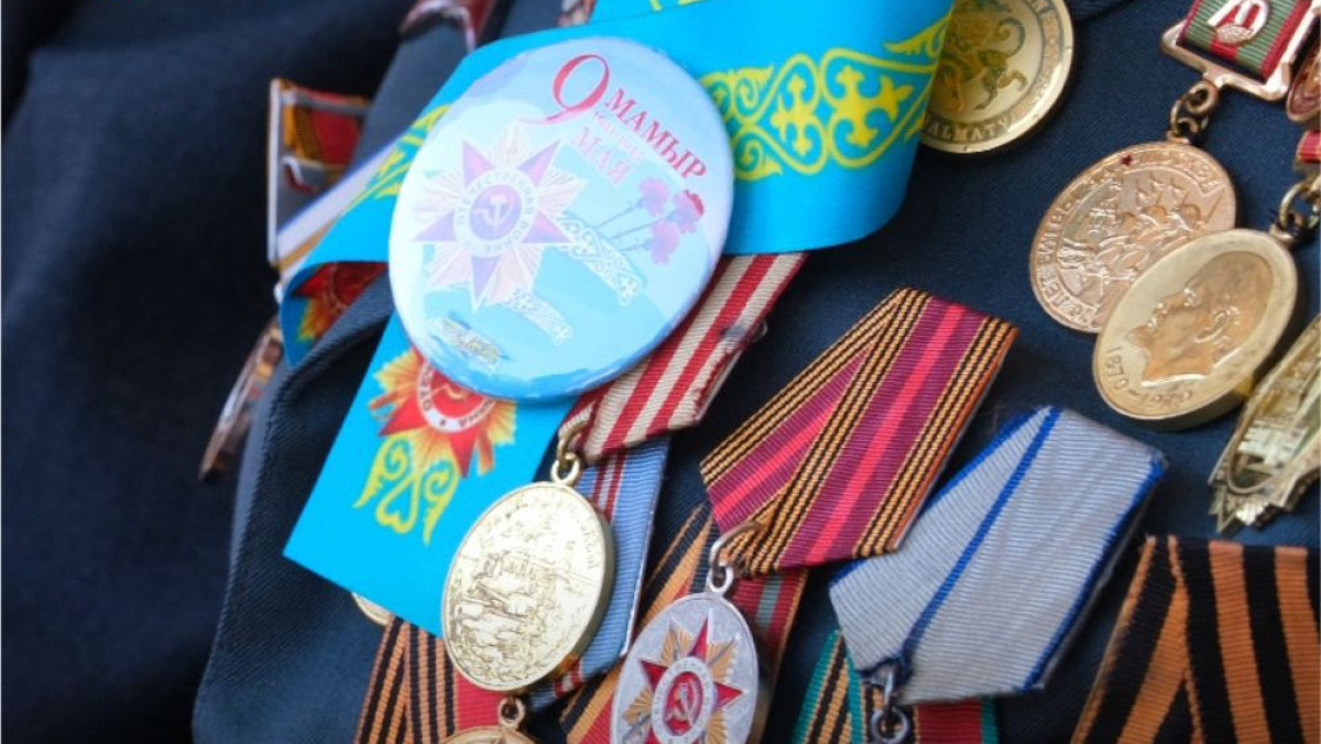 Известные деятели культуры поздравляют казахстанцев с Днем Победы