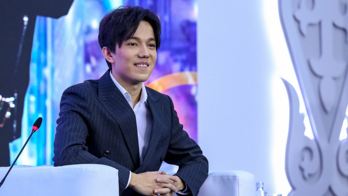 Dimash Qudaibergen named “Cultural Figure of the Year” for 4th time at National Award “Halyqtyn Suiktysy-2024”