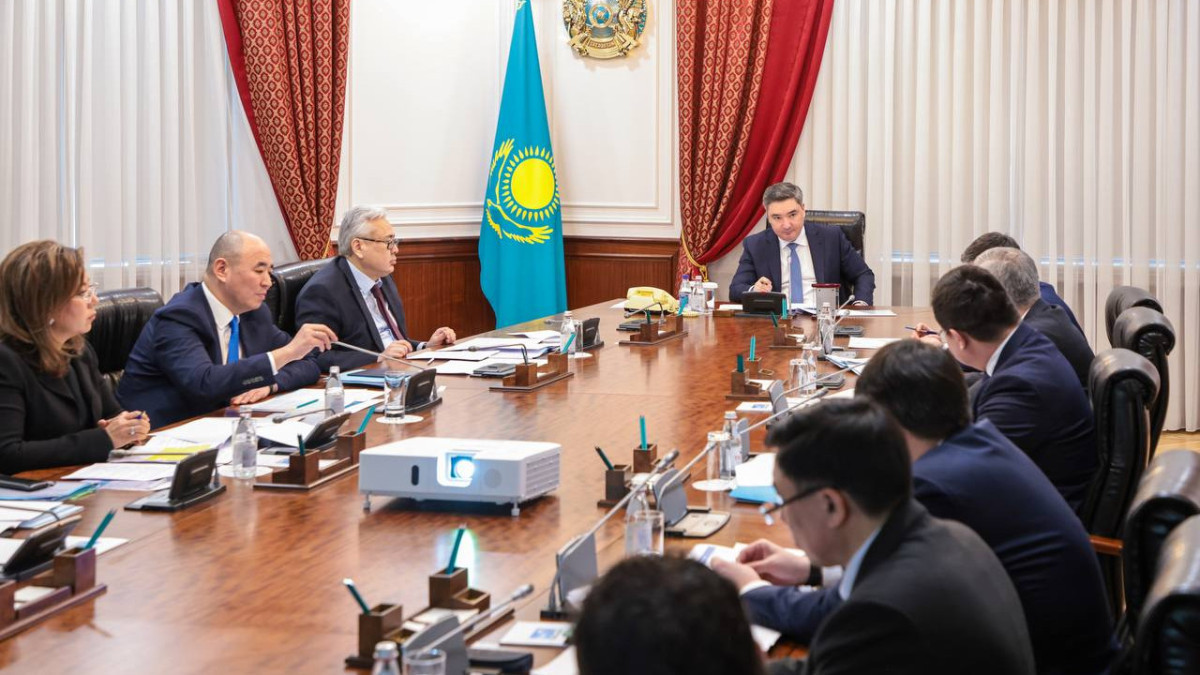 Kazakh PM Olzhas Bektenov holds meeting of Council on Economic Policy