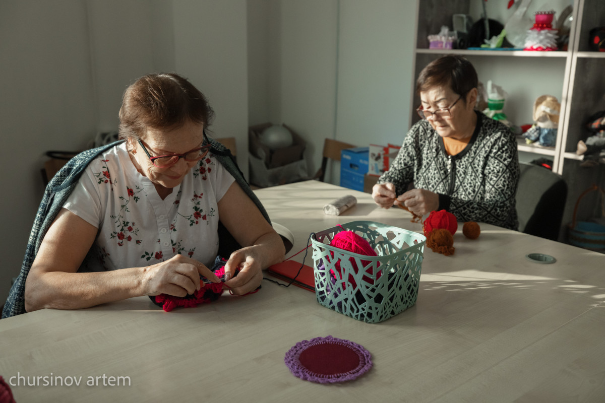 Қарттардың белсенді өмірі: шахмат, теннис, би және сурет