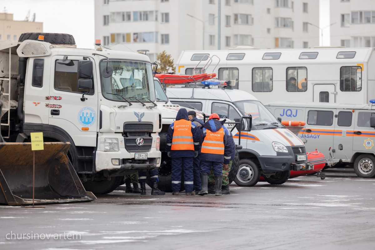 Службы МЧС проводят масштабные учения в Астане