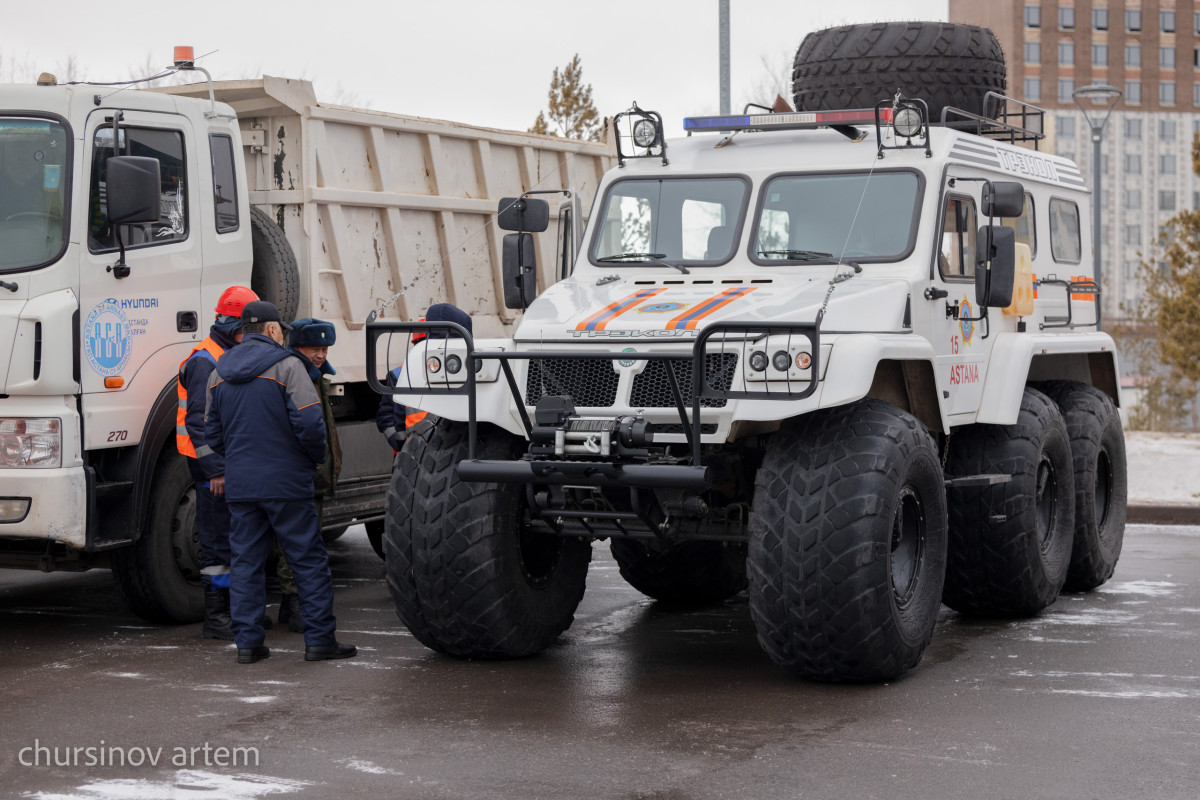 Службы МЧС проводят масштабные учения в Астане