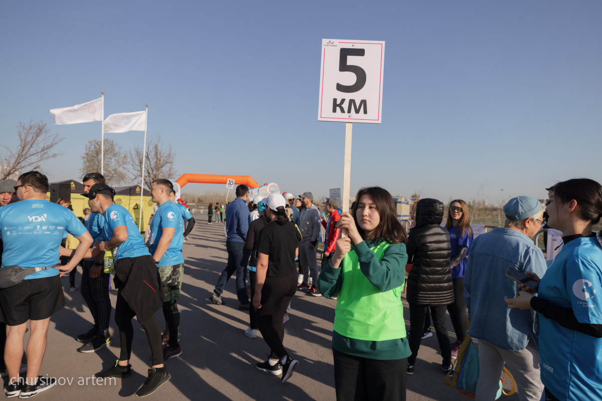 Астанада қайырымдылық жүгіру жарысы өтті