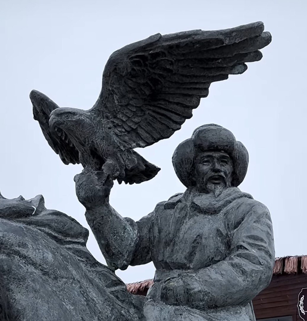 «Күн астындағы мекен»: Қытайдағы қазақ жайлауы туристердің сүйікті орнына айналған