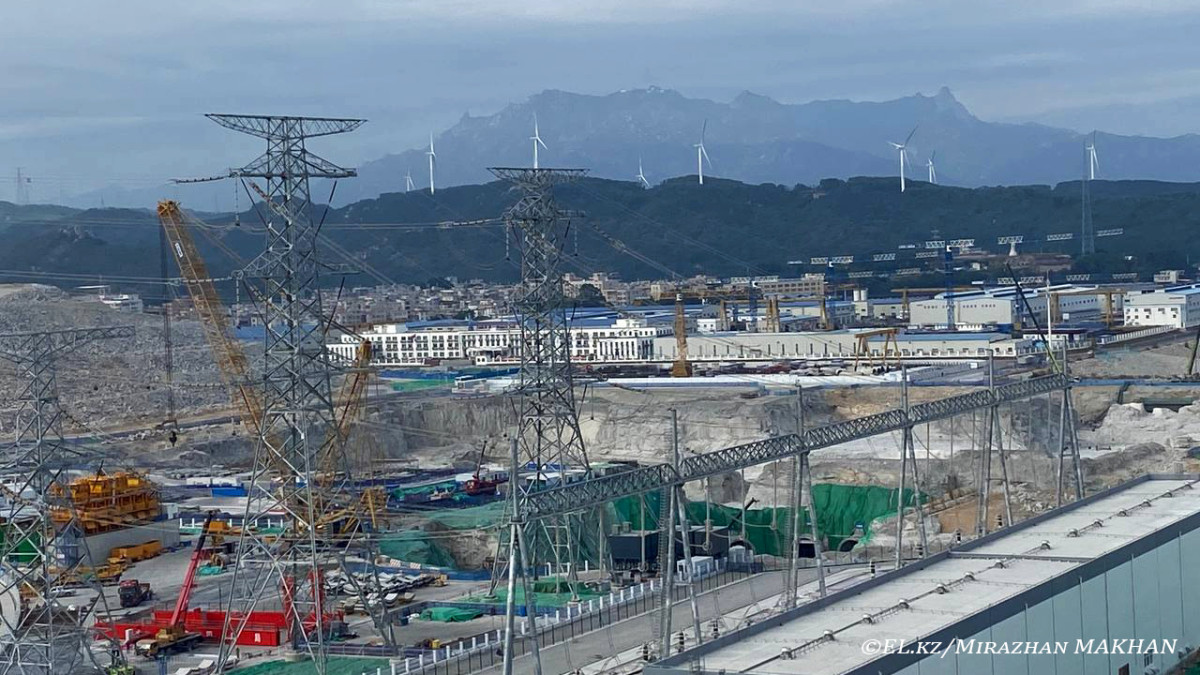 Китайские эксперты убедили казахстанских журналистов, что АЭС - безопасна