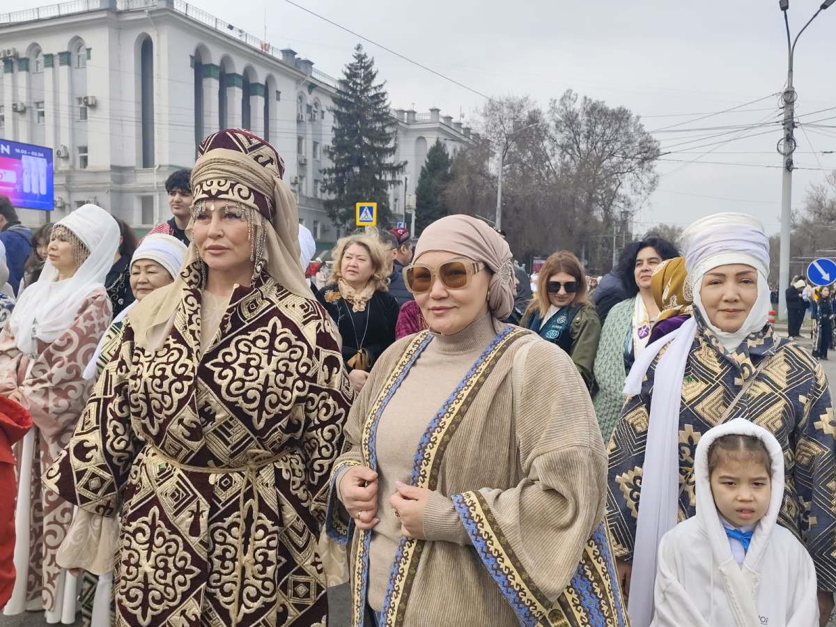 «Поем всем городом!». Как в Алматы отмечают Наурыз