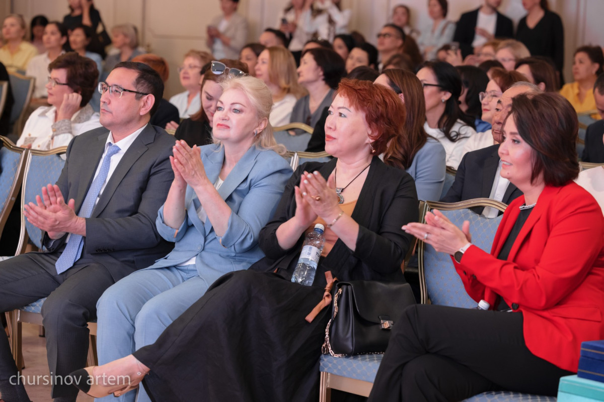 Международный медицинский форум в Астане: Эксперты из 15 стран совершают прорыв в дерматологии и косметологии