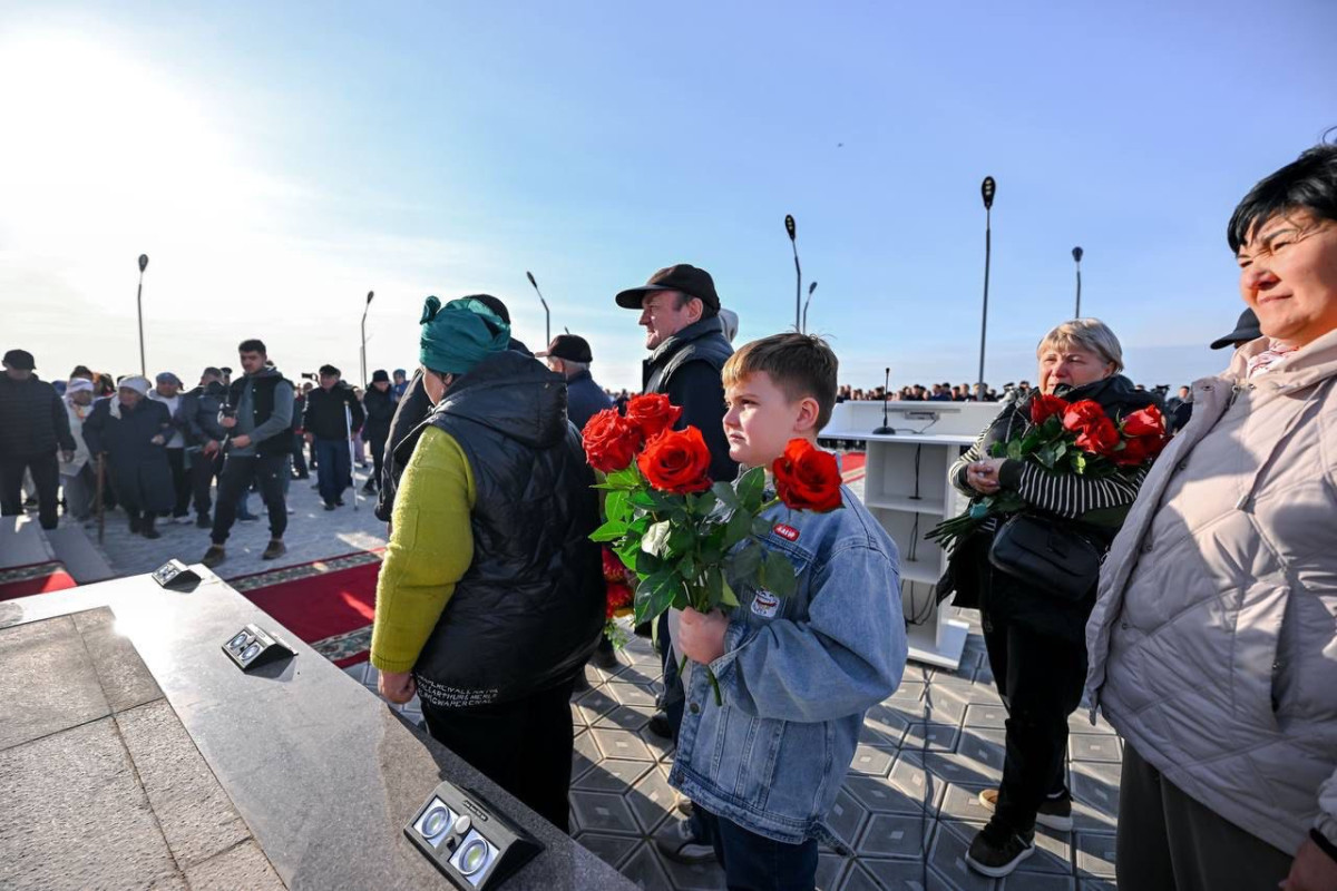 В области Абай открылся памятник пожарным и лесникам, погибшим при тушении лесных пожаров