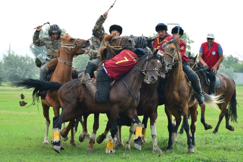 Қазақ атбегілік өнерінің ерекшеліктері