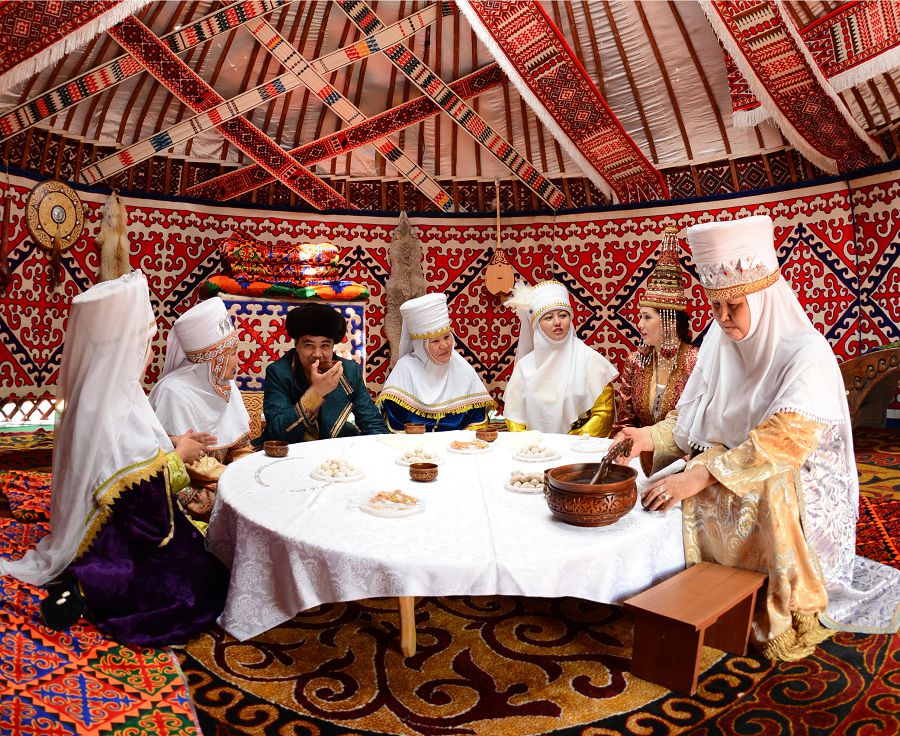 National traditions of foreign Kazakhs 