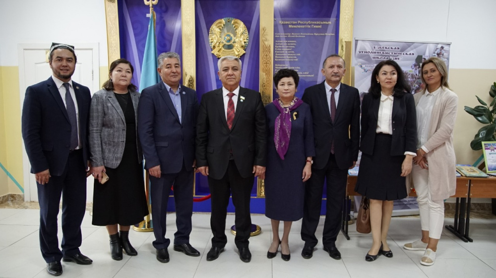 Ambassador of Uzbekistan Presented Books to Sunday School