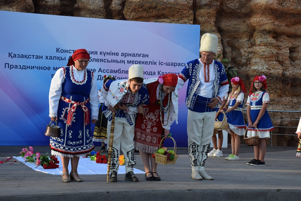 Праздничное мероприятие АНК ко Дню Конституции прошло в столице