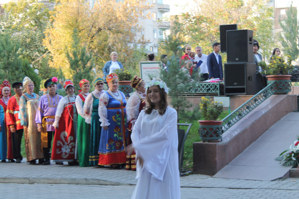 «Есенинская осень» прошла в Шымкенте