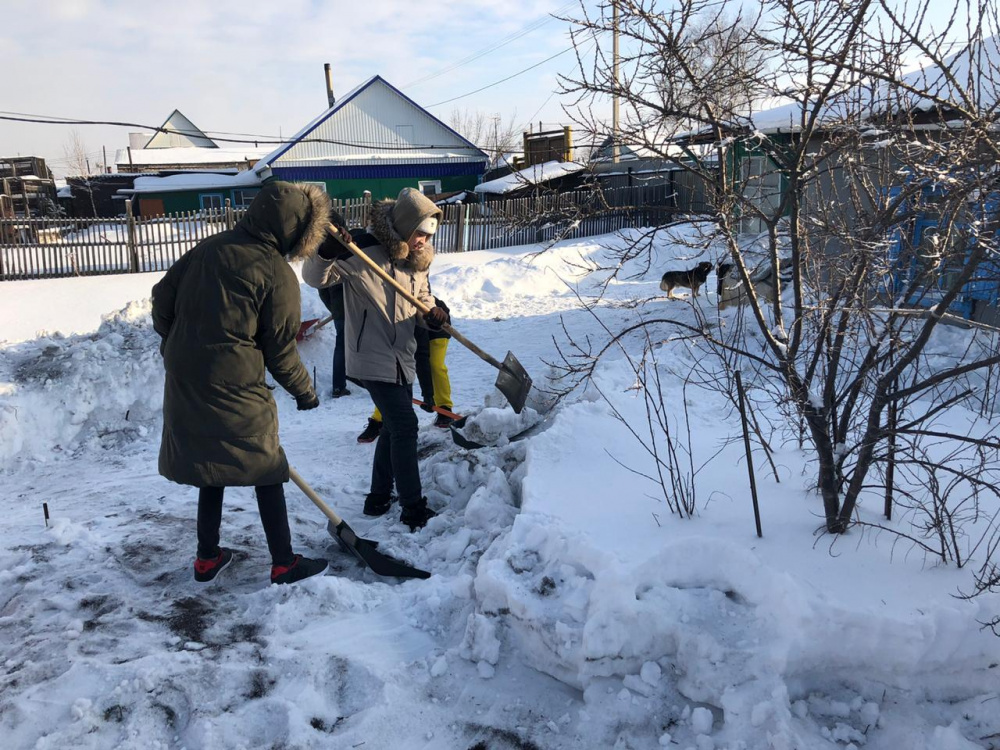 Қарағанды мен Солтүстік Қазақстан облыстарының еркітілері жалпыхалықтық қар тазалау акциясына қатысты