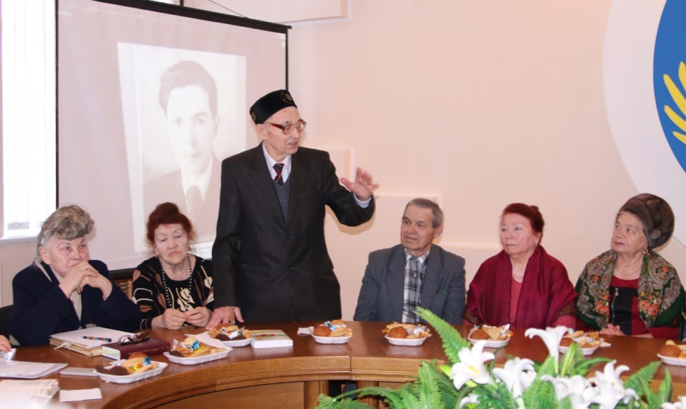 Rashida Davletkildeyeva, Honored Teacher of Kazakhstan