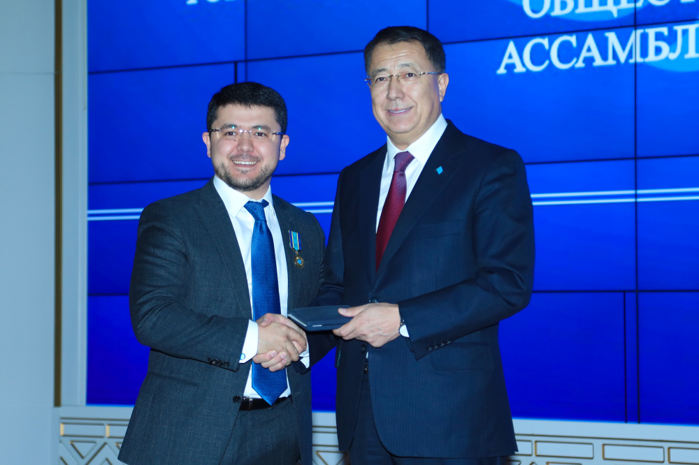 Assembly of People of Kazakhstan awarded APK members on the eve of Independence Day