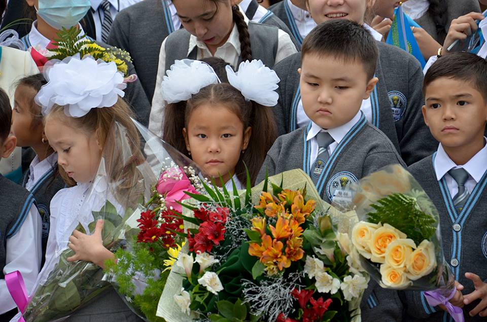 ҚР Білім және ғылым министрі мектеп оқушыларын Білім күнімен құттықтады